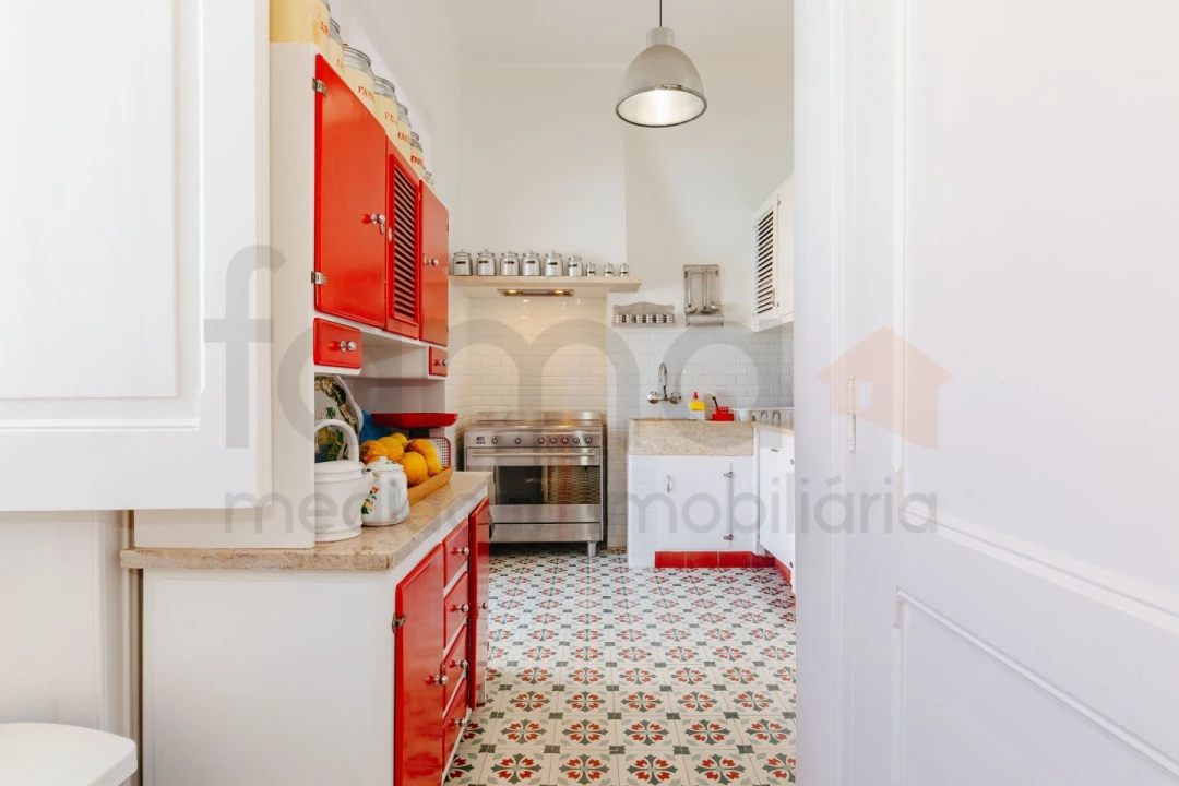 Moradia T8 para Venda em Carcavelos e Parede Foto 15