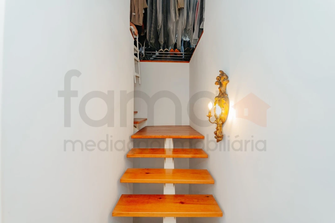 Moradia T8 para Venda em Carcavelos e Parede Foto 35