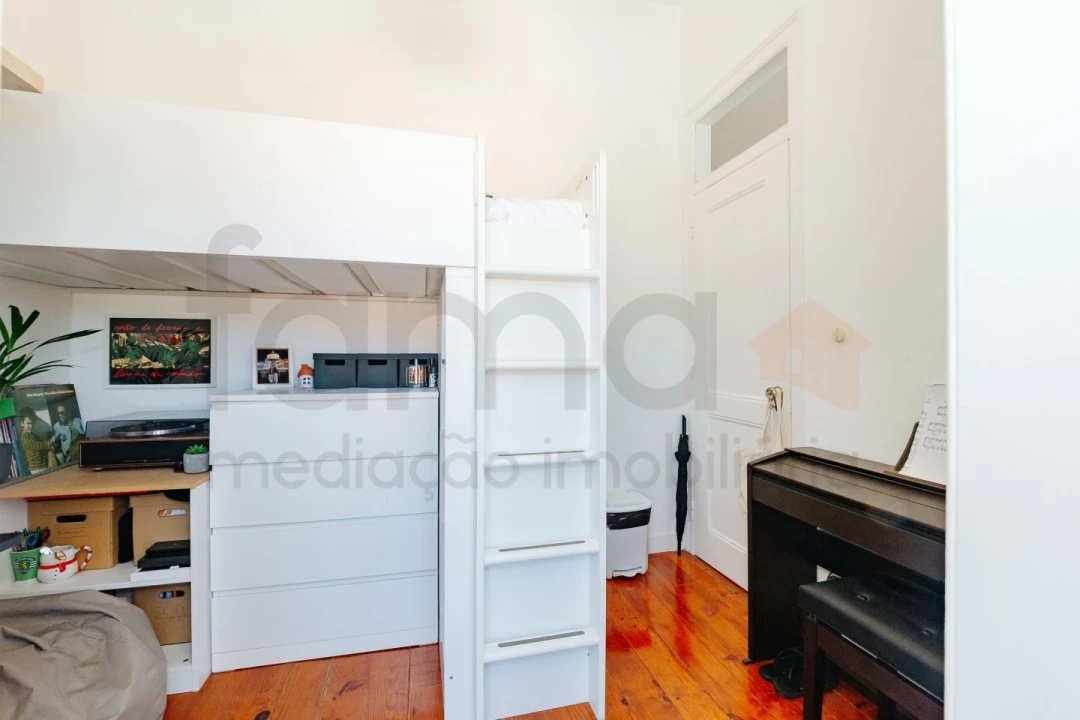 Moradia T8 para Venda em Carcavelos e Parede Foto 44