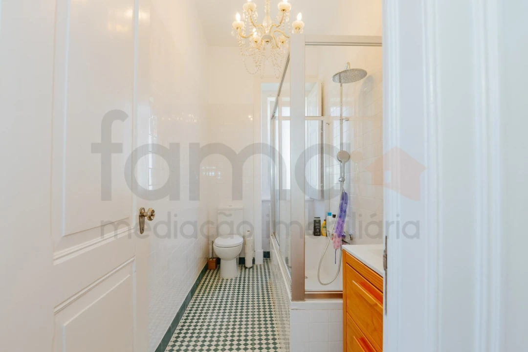Moradia T8 para Venda em Carcavelos e Parede Foto 49