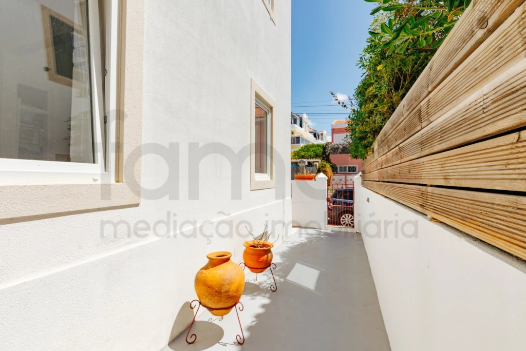 Moradia T8 para Venda em Carcavelos e Parede Foto 62