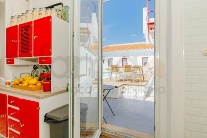 Moradia T8 para Venda em Carcavelos e Parede