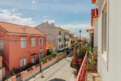 Moradia T8 para Venda em Carcavelos e Parede