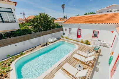 Moradia T8 para Venda em Carcavelos e Parede