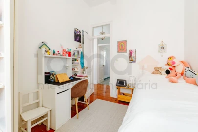 Moradia T8 para Venda em Carcavelos e Parede