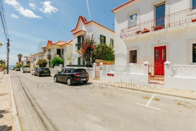 Moradia T8 para Venda em Carcavelos e Parede