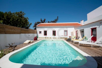 Moradia T8 para Venda em Carcavelos e Parede