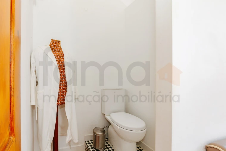 Moradia T8 para Venda em Carcavelos e Parede Foto 30