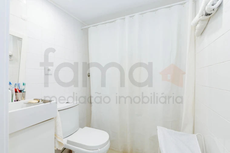 Moradia T8 para Venda em Carcavelos e Parede Foto 60