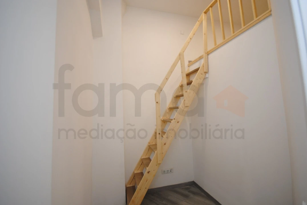 Apartamento T1 para Venda em Avenidas Novas Foto 16