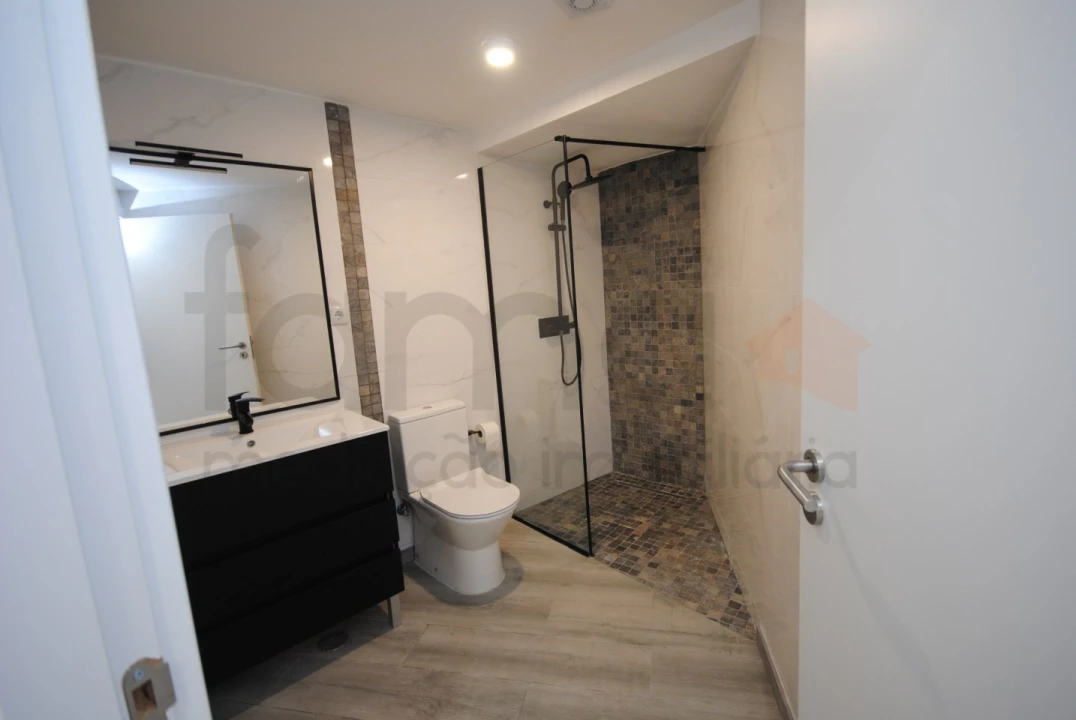 Apartamento T1 para Venda em Avenidas Novas Foto 24
