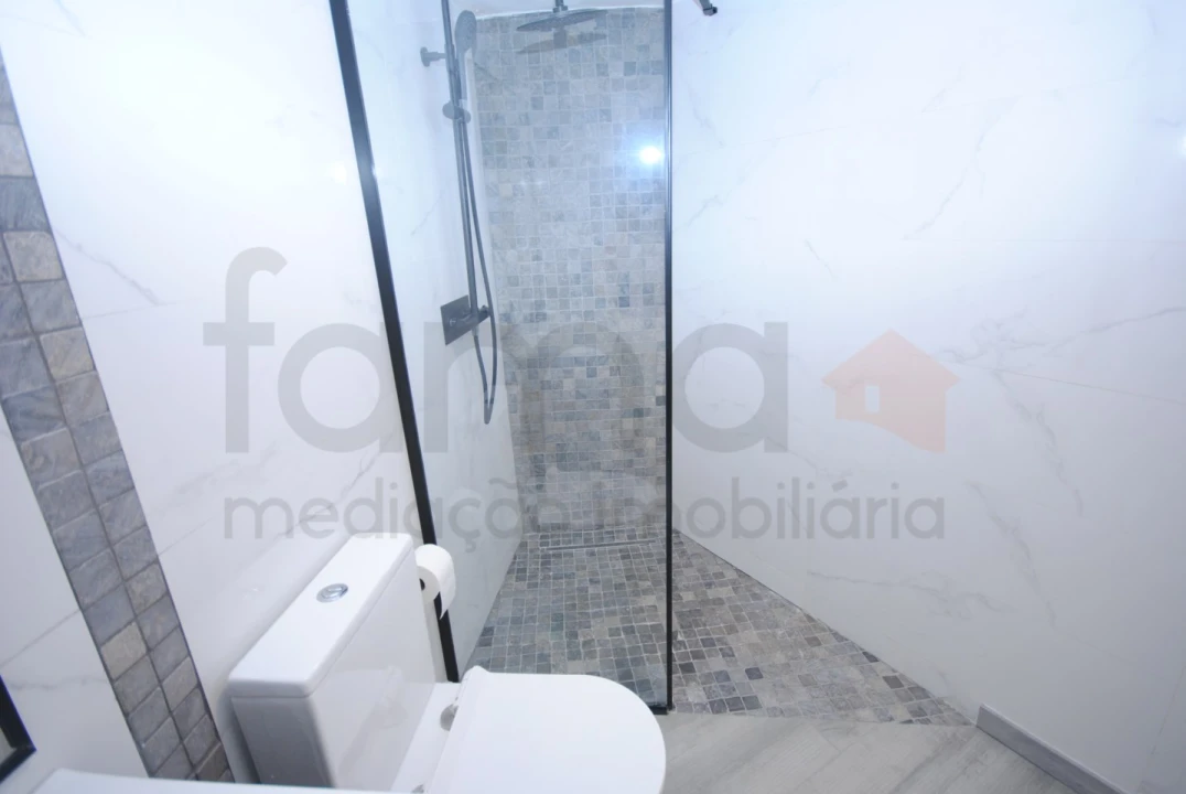 Apartamento T1 para Venda em Avenidas Novas Foto 26