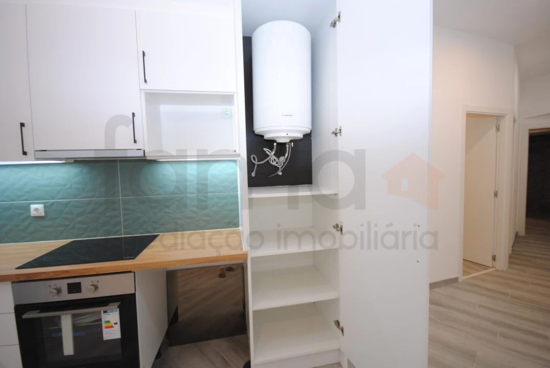 Apartamento T1 para Venda em Avenidas Novas Foto 30