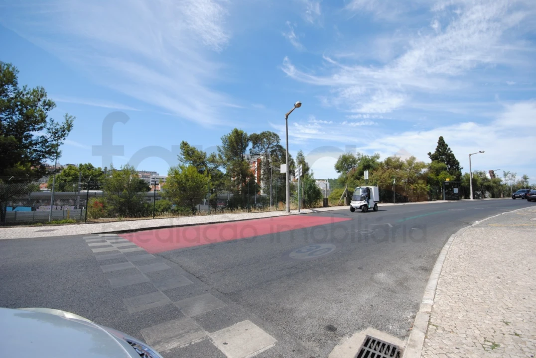 Apartamento T1 para Venda em Avenidas Novas Foto 33