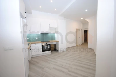 Apartamento T1 para Venda em Avenidas Novas