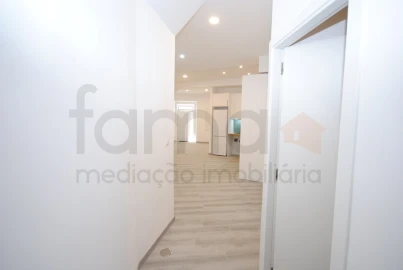 Apartamento T1 para Venda em Avenidas Novas