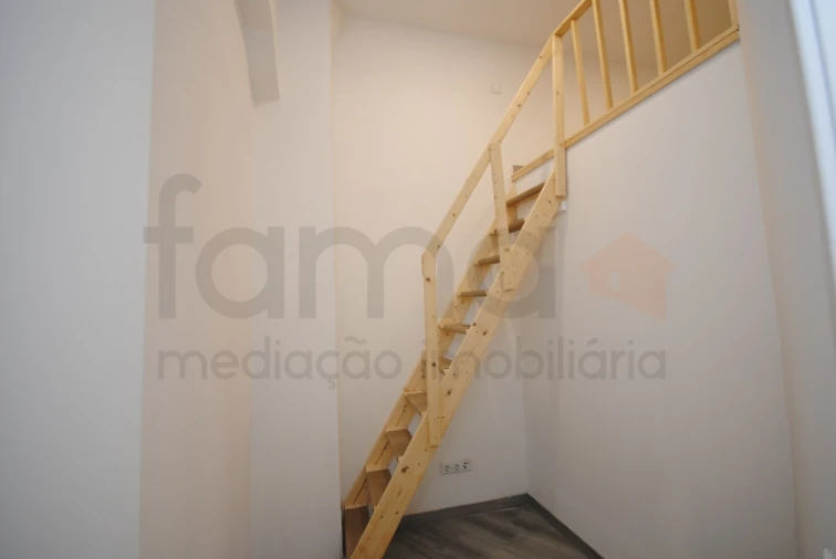 Apartamento T1 para Venda em Avenidas Novas Foto 16