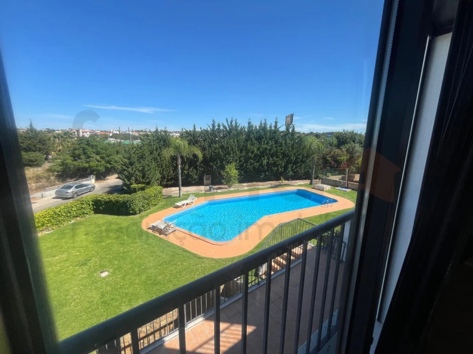 Moradia T3 para Venda em Guia Foto 3