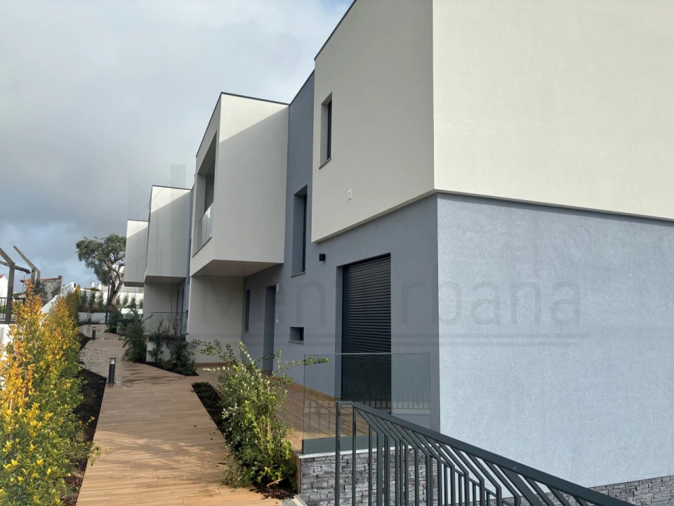 Moradia T4 para Venda em Alcabideche Foto 7