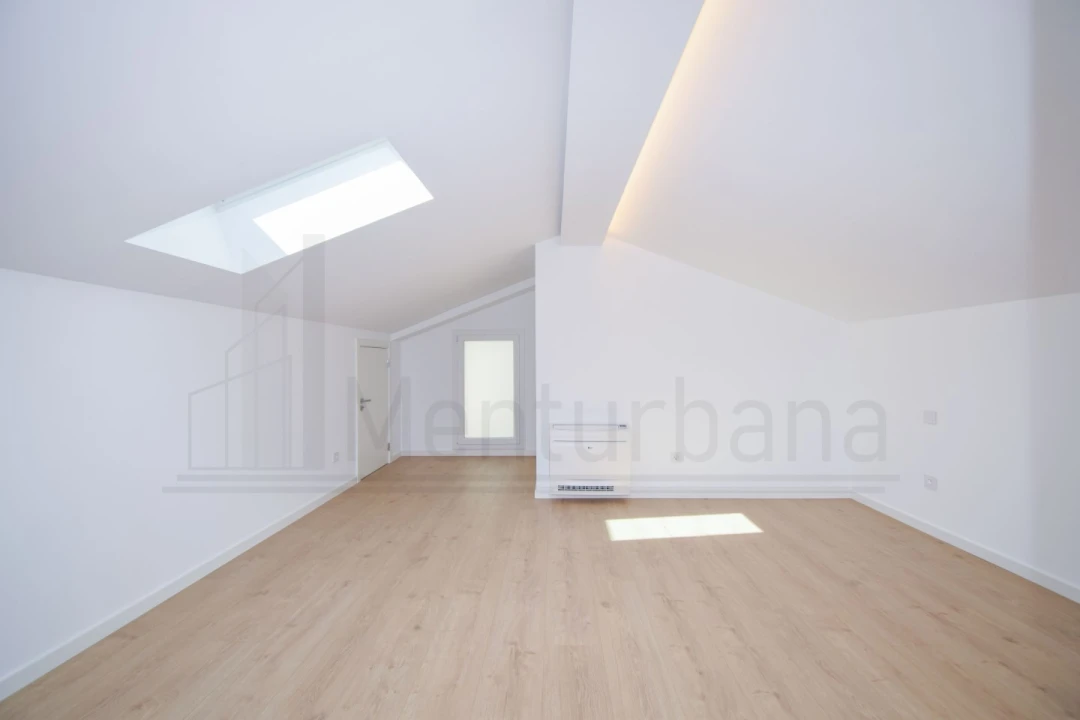 Apartamento T3 para Venda em Carcavelos e Parede Foto 40