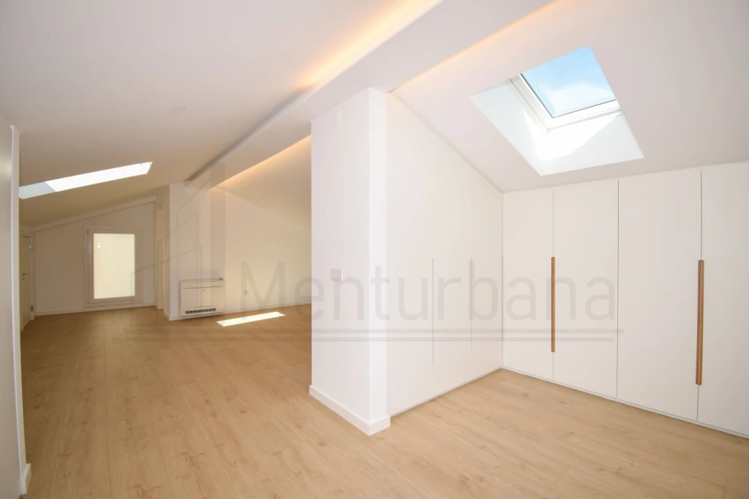 Apartamento T3 para Venda em Carcavelos e Parede Foto 44