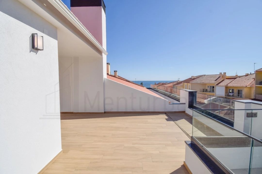 Apartamento T3 para Venda em Carcavelos e Parede Foto 7