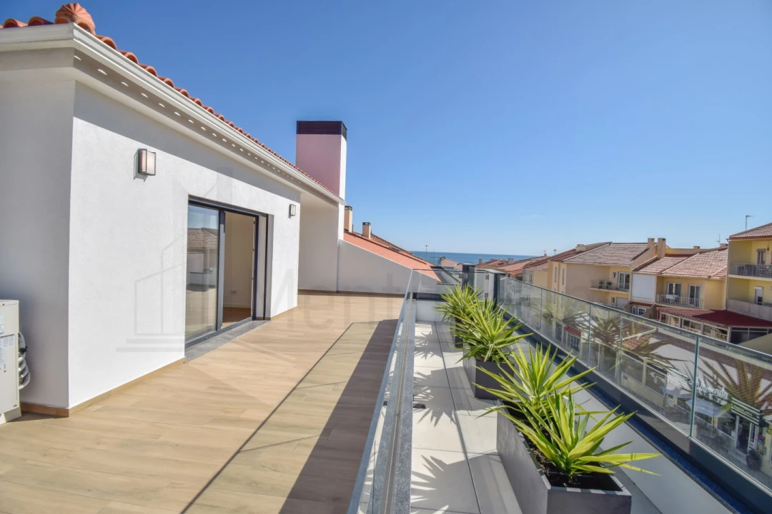 Apartamento T3 para Venda em Carcavelos e Parede Foto 2