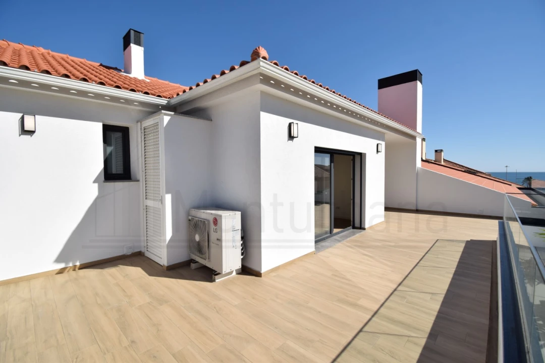 Apartamento T3 para Venda em Carcavelos e Parede Foto 6