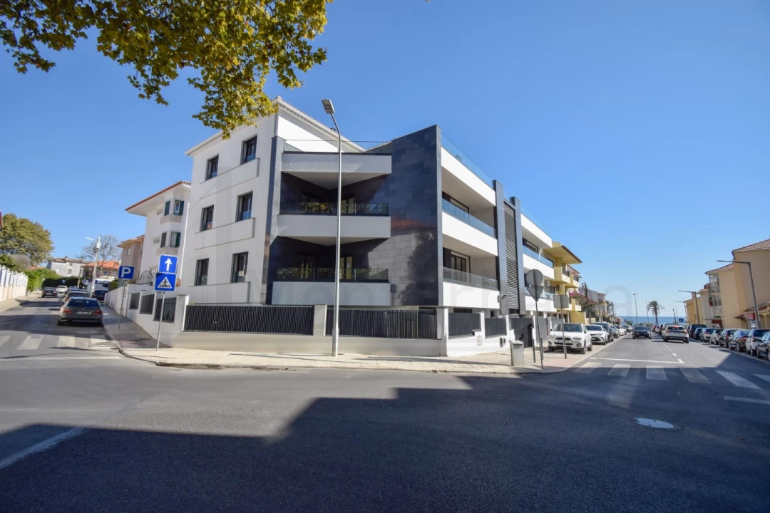Apartamento T3 para Venda em Carcavelos e Parede Foto 47