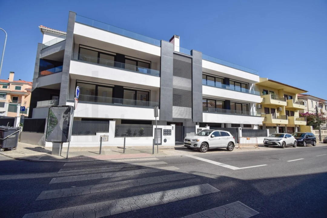 Apartamento T3 para Venda em Carcavelos e Parede Foto 46