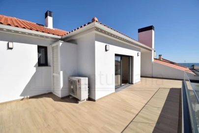 Apartamento T3 para Venda em Carcavelos e Parede