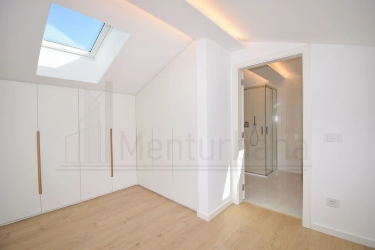 Apartamento T3 para Venda em Carcavelos e Parede Foto 41