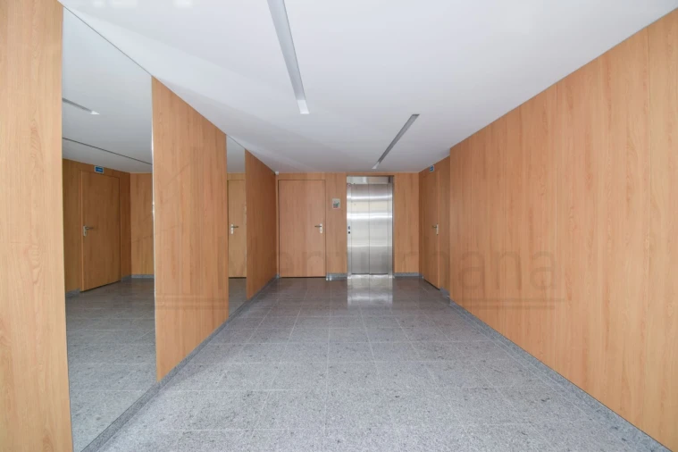 Apartamento T3 para Venda em Carcavelos e Parede Foto 48