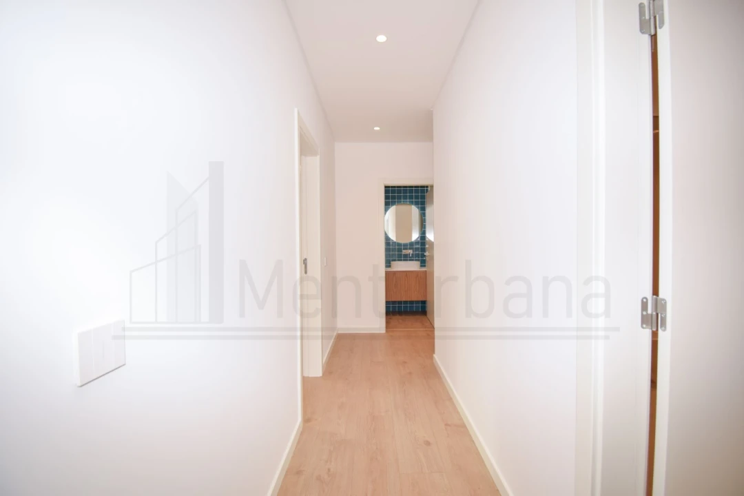 Apartamento T3 para Venda em Carcavelos e Parede Foto 8