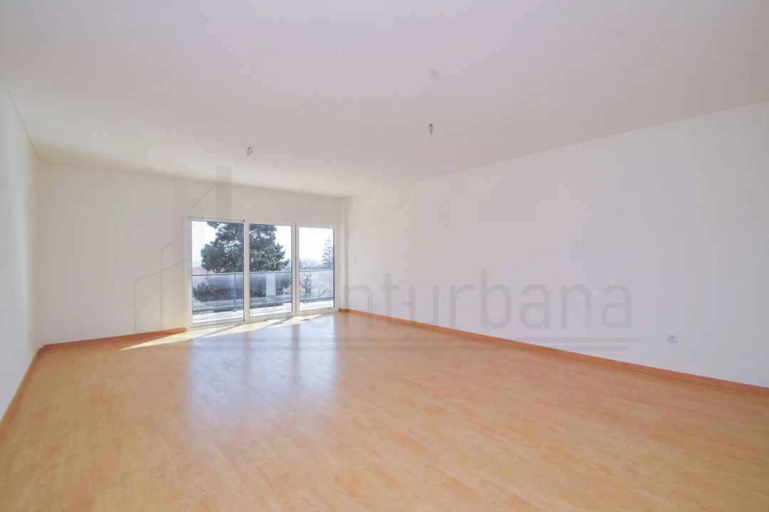 Apartamento T3 para Venda em Carcavelos e Parede Foto 15