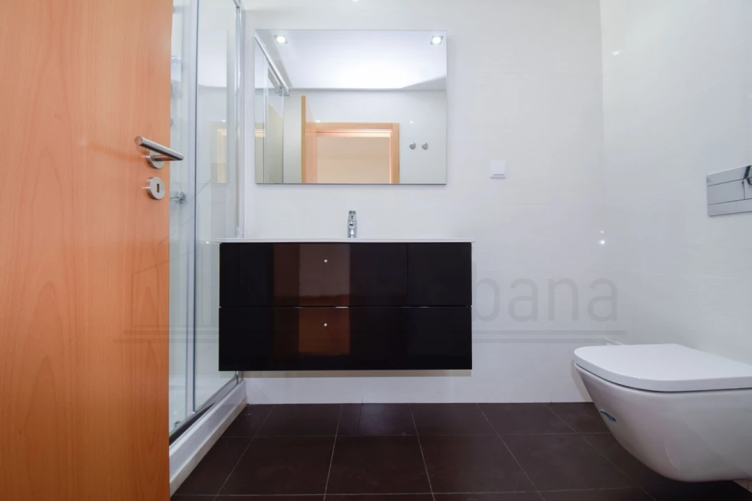 Apartamento T3 para Venda em Carcavelos e Parede Foto 21