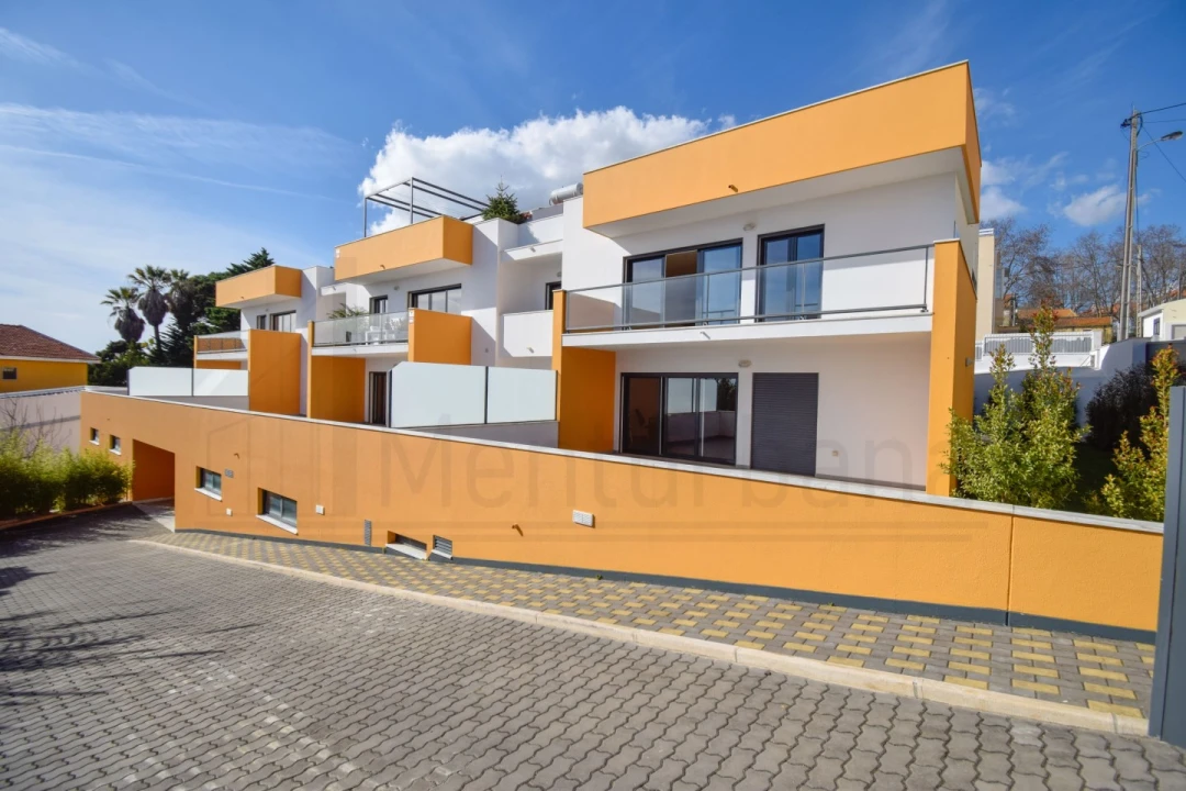 Apartamento T3 para Venda em Carcavelos e Parede Foto 29
