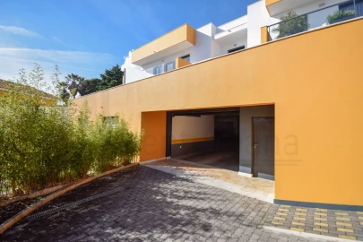 Apartamento T3 para Venda em Carcavelos e Parede