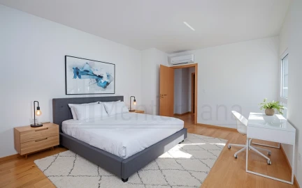 Apartamento T3 para Venda em Carcavelos e Parede