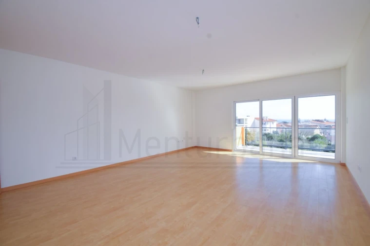 Apartamento T3 para Venda em Carcavelos e Parede Foto 16