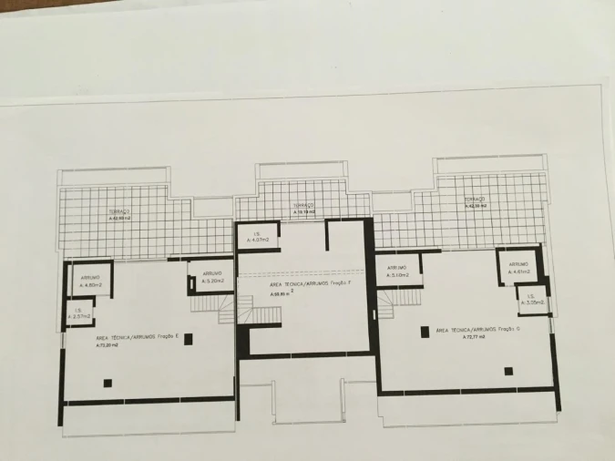 Apartamento T3 para Venda em Carcavelos e Parede Planta 1