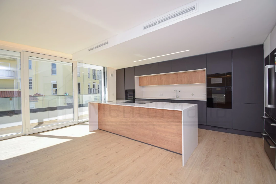 Apartamento T3 para Venda em Carcavelos e Parede Foto 10