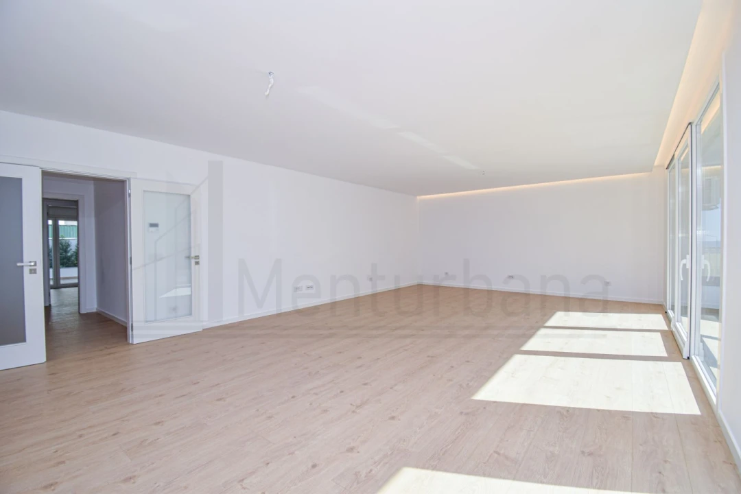 Apartamento T3 para Venda em Carcavelos e Parede Foto 4