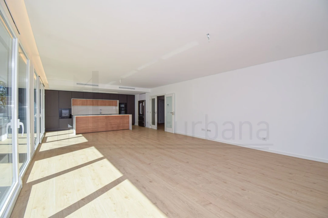 Apartamento T3 para Venda em Carcavelos e Parede Foto 2