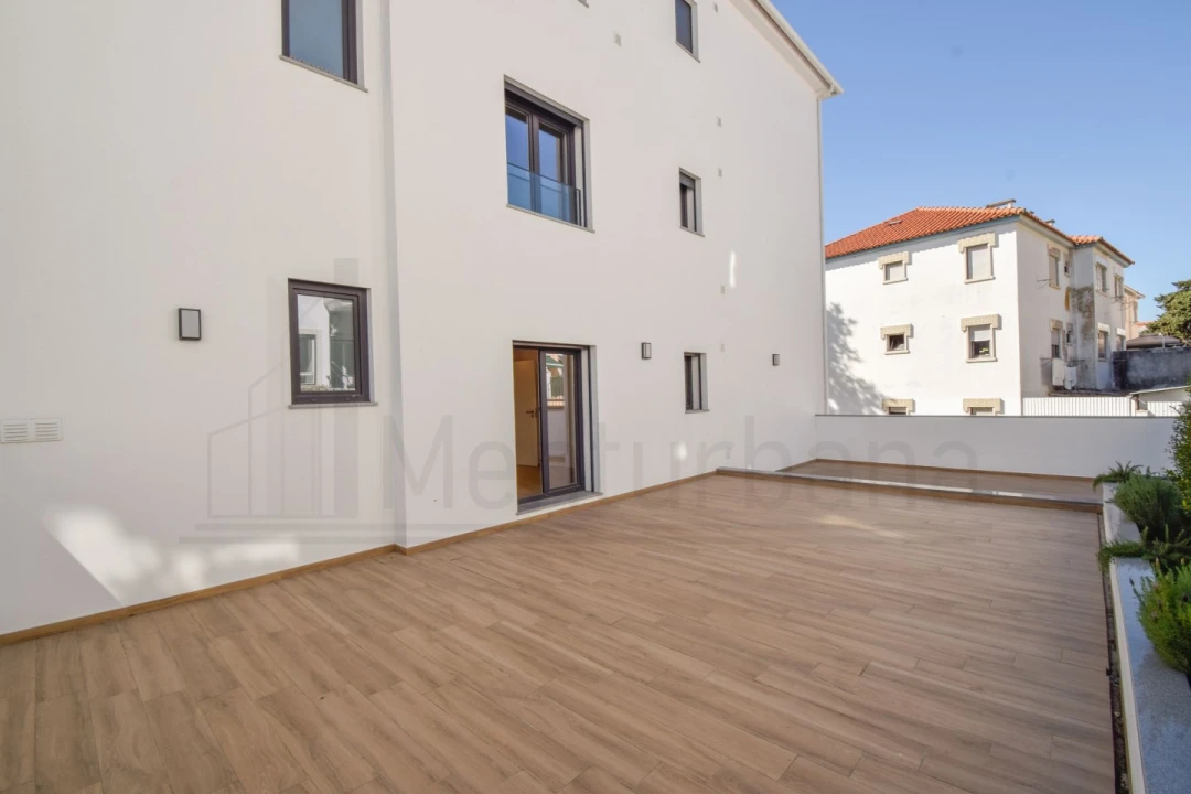 Apartamento T3 para Venda em Carcavelos e Parede Foto 30