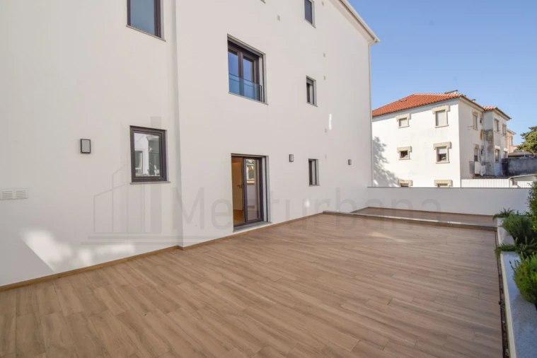 Apartamento T3 para Venda em Carcavelos e Parede Foto 30