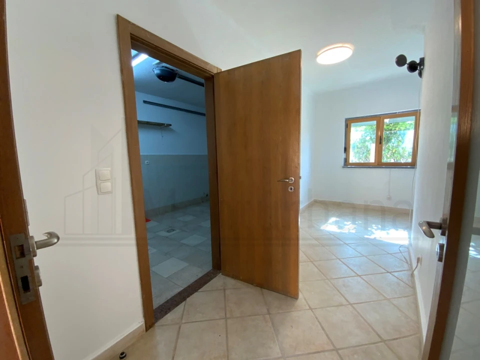 Moradia T4 para Venda em São Domingos de Rana Foto 14