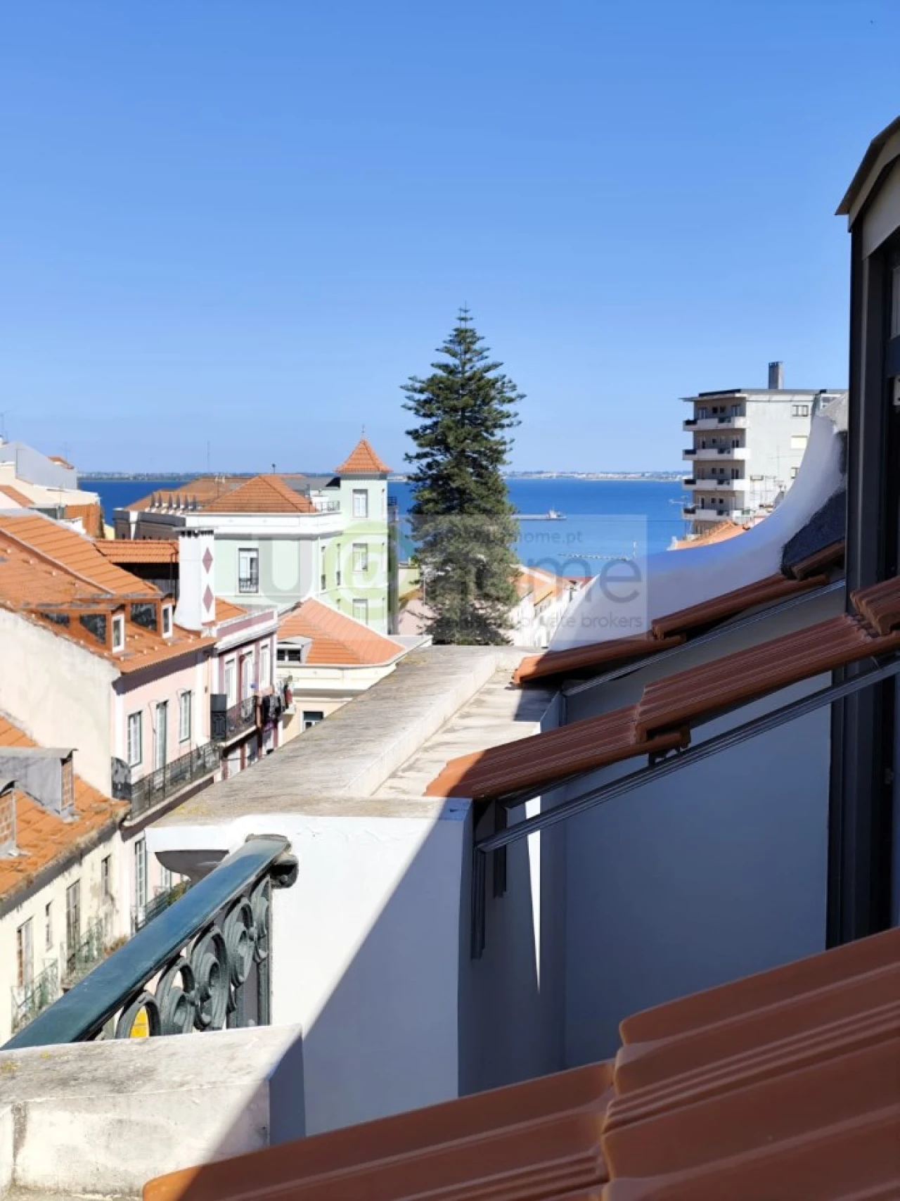 Apartamento T2 para Venda em São Vicente Foto 1
