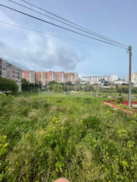 Terreno para Venda em São João das Lampas e Terrugem
