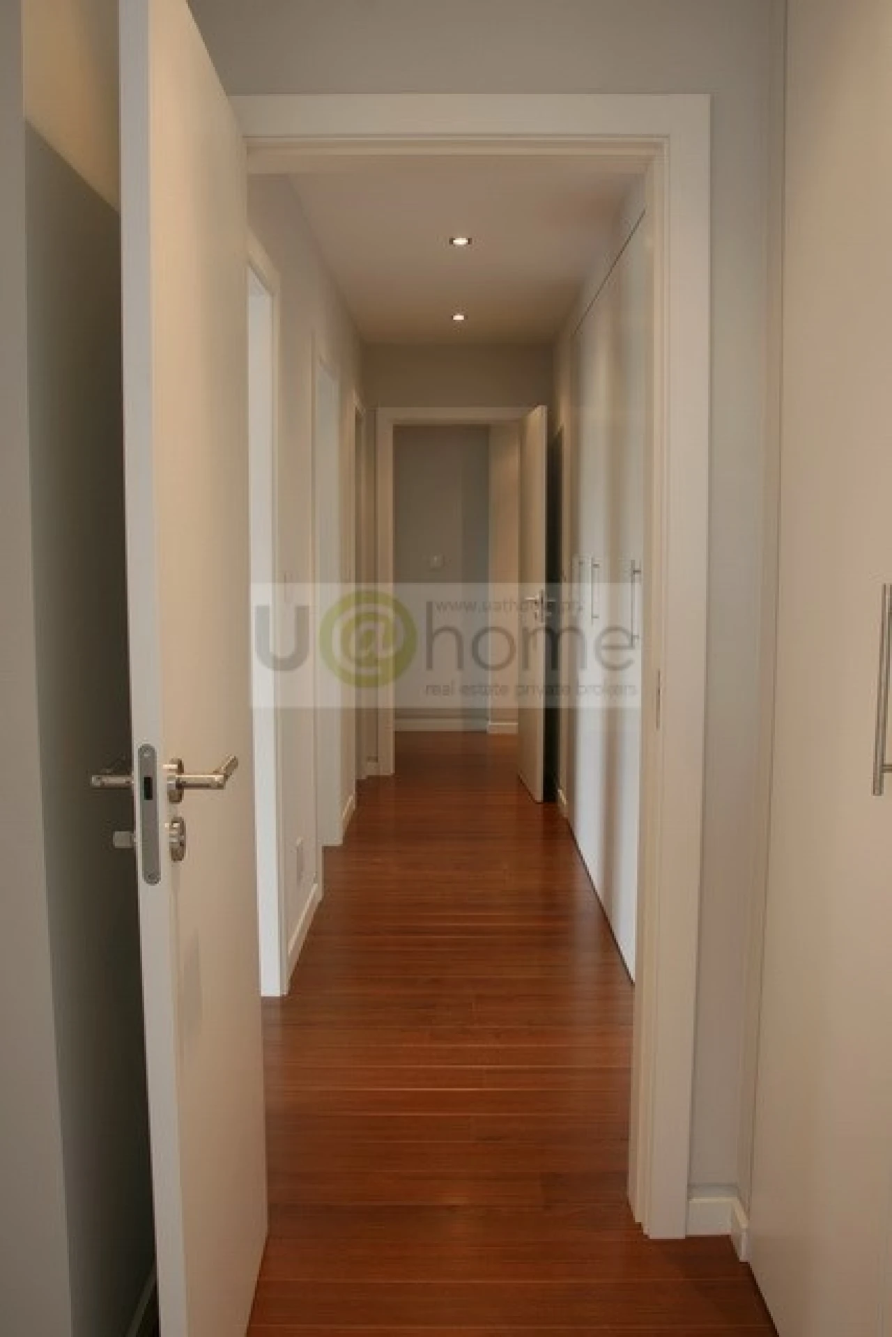 Apartamento T3 para Venda em Carcavelos e Parede Foto 8